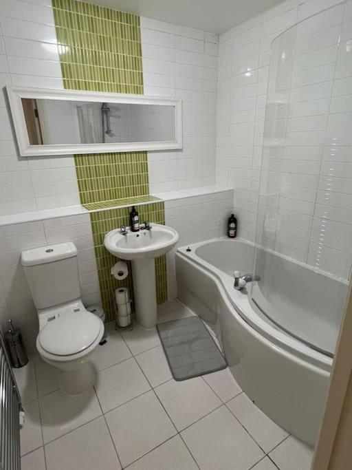 Modern 2 Bedroom Flat Near Glasgow City Centre Zewnętrze zdjęcie